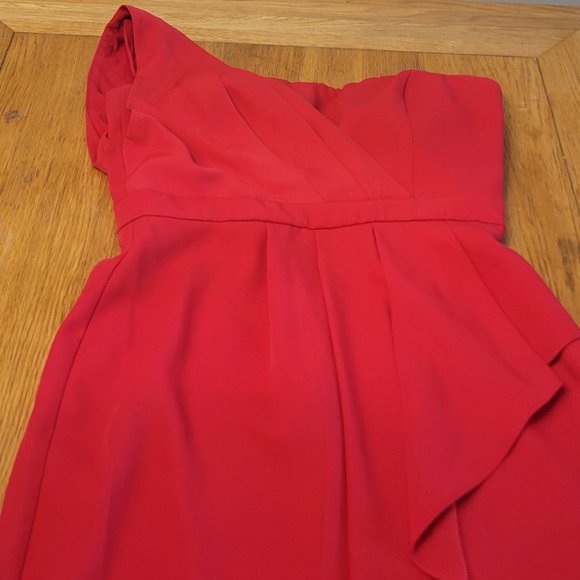 Bold red cocktail dress - Picture 2 of 4